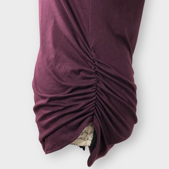Violet & Ruby, “Loved“ Graphic, Ruched Sides Tee - Picture 9 of 13